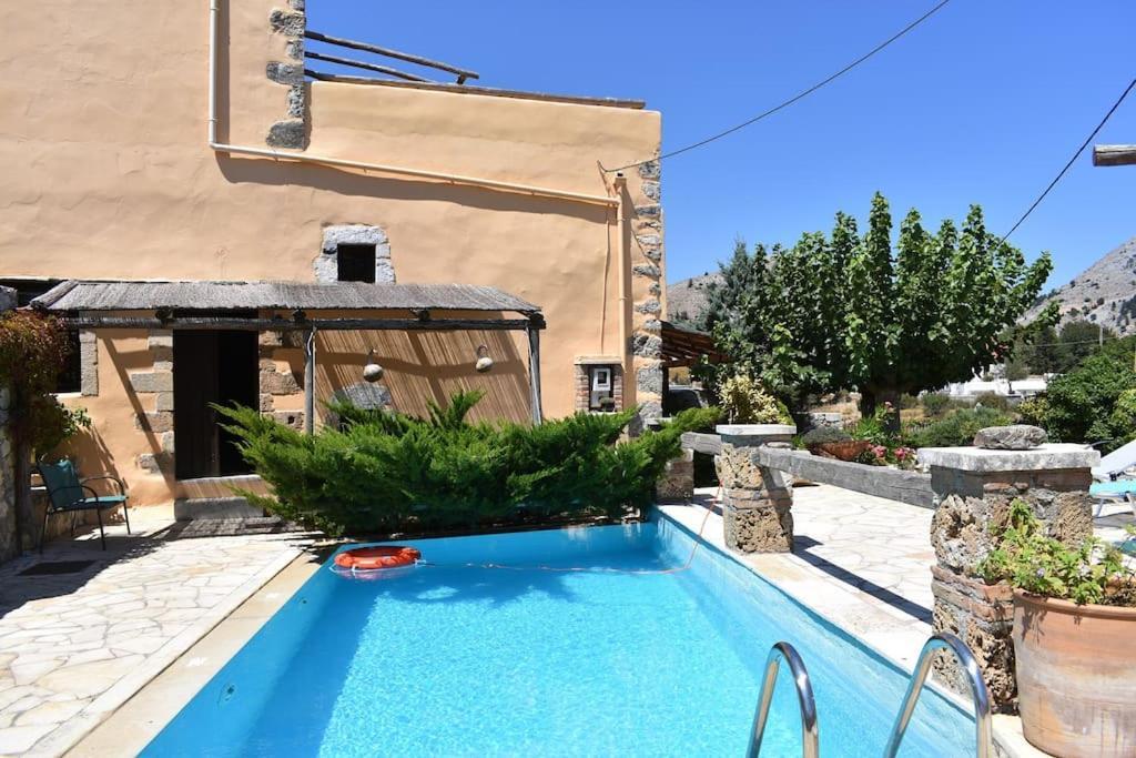 Traditional Villa With Pool In Sfakia Imbros Exteriér fotografie