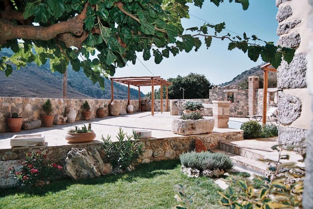 Traditional Villa With Pool In Sfakia Imbros Exteriér fotografie