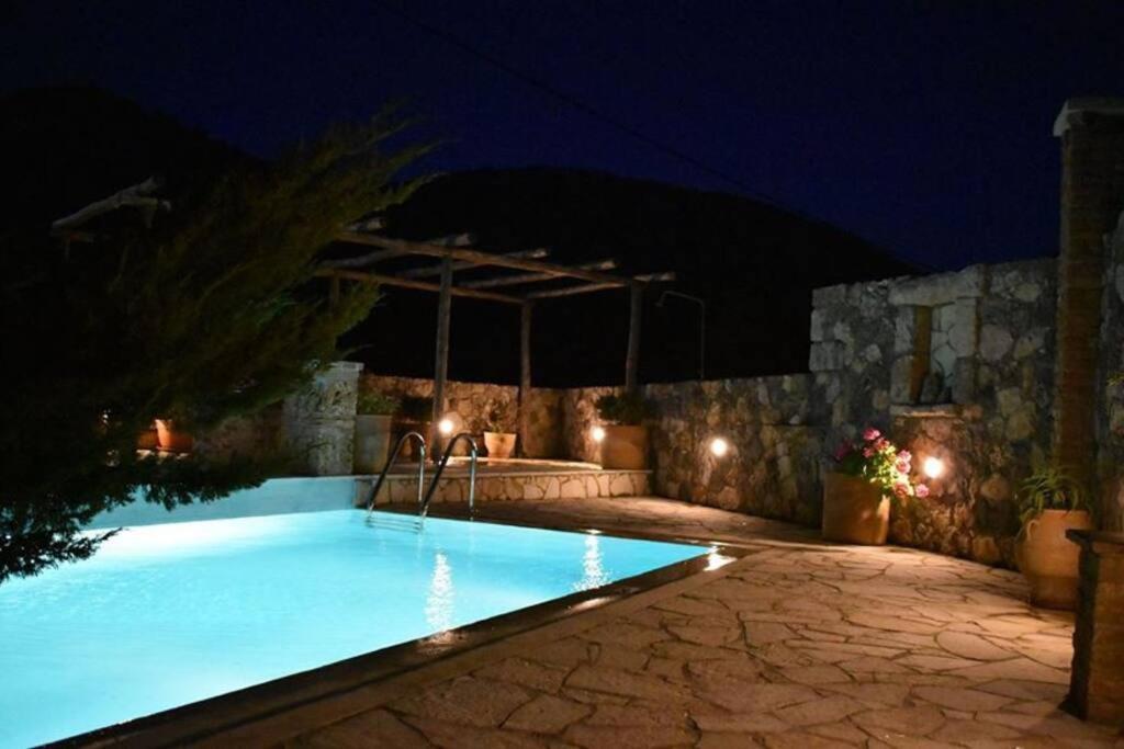Traditional Villa With Pool In Sfakia Imbros Exteriér fotografie